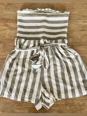 American Eagle Shorts Romper
